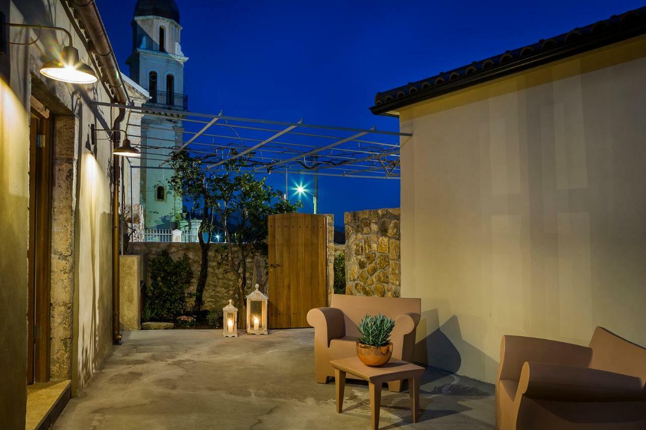 Villa Daniela - Saint Nikolas Retreat Faraklata المظهر الخارجي الصورة
